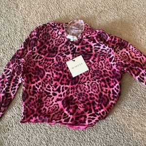 Mesh print top never worn/size medium